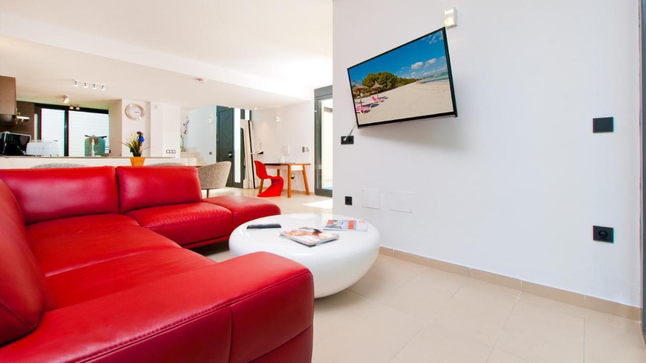 Villa Pam Beach House Playa De Muro - 200M To Beach With Hot Tub Алкудия Екстериор снимка