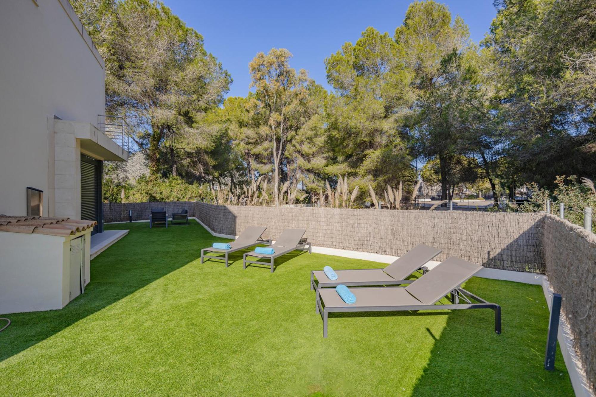 Villa Pam Beach House Playa De Muro - 200M To Beach With Hot Tub Алкудия Екстериор снимка