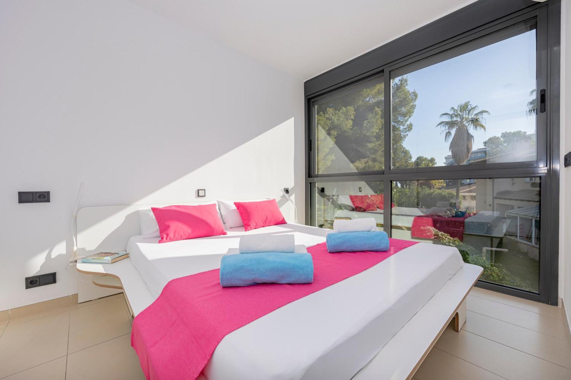 Villa Pam Beach House Playa De Muro - 200M To Beach With Hot Tub Алкудия Екстериор снимка